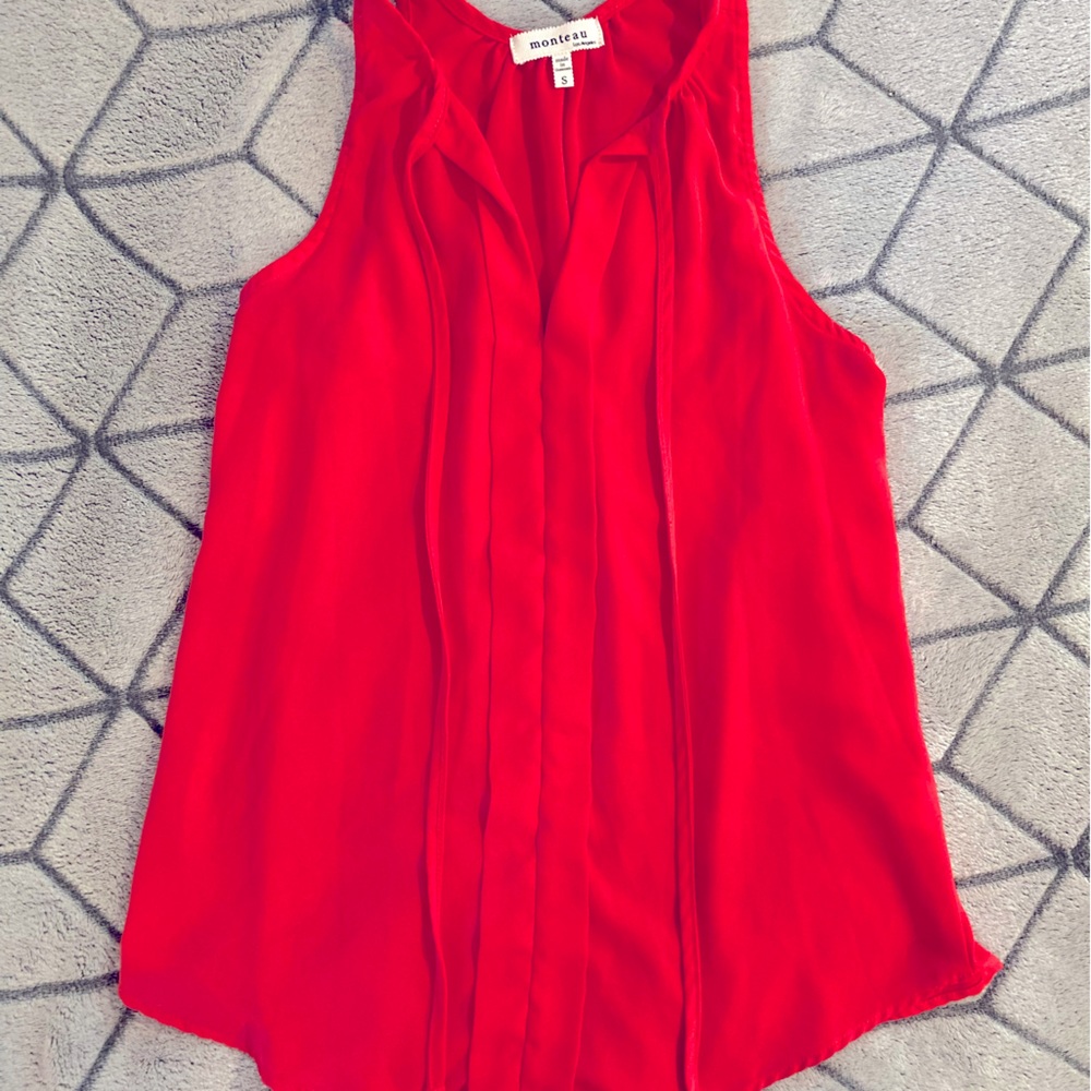 Bright coral top